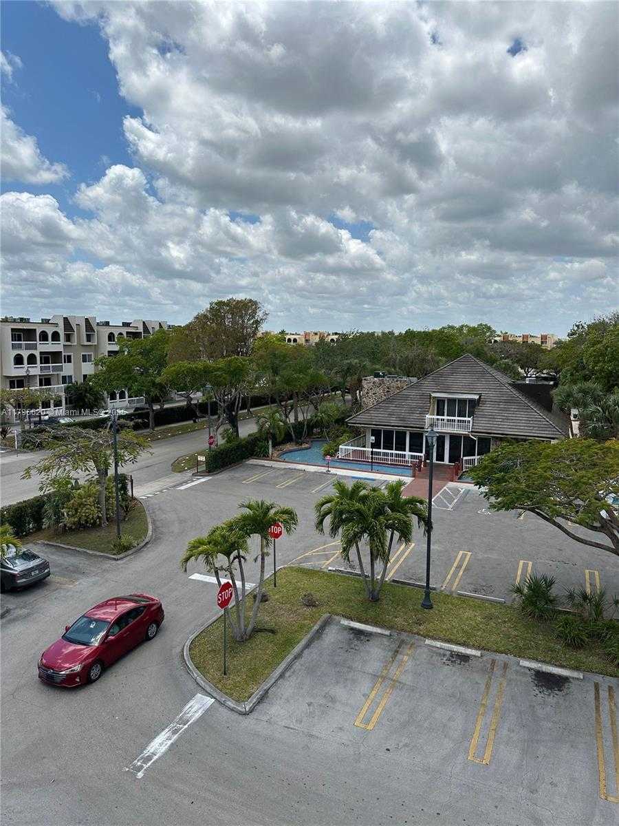 Small Image of 7701 CAMINO REAL #A-401, Miami Number 18