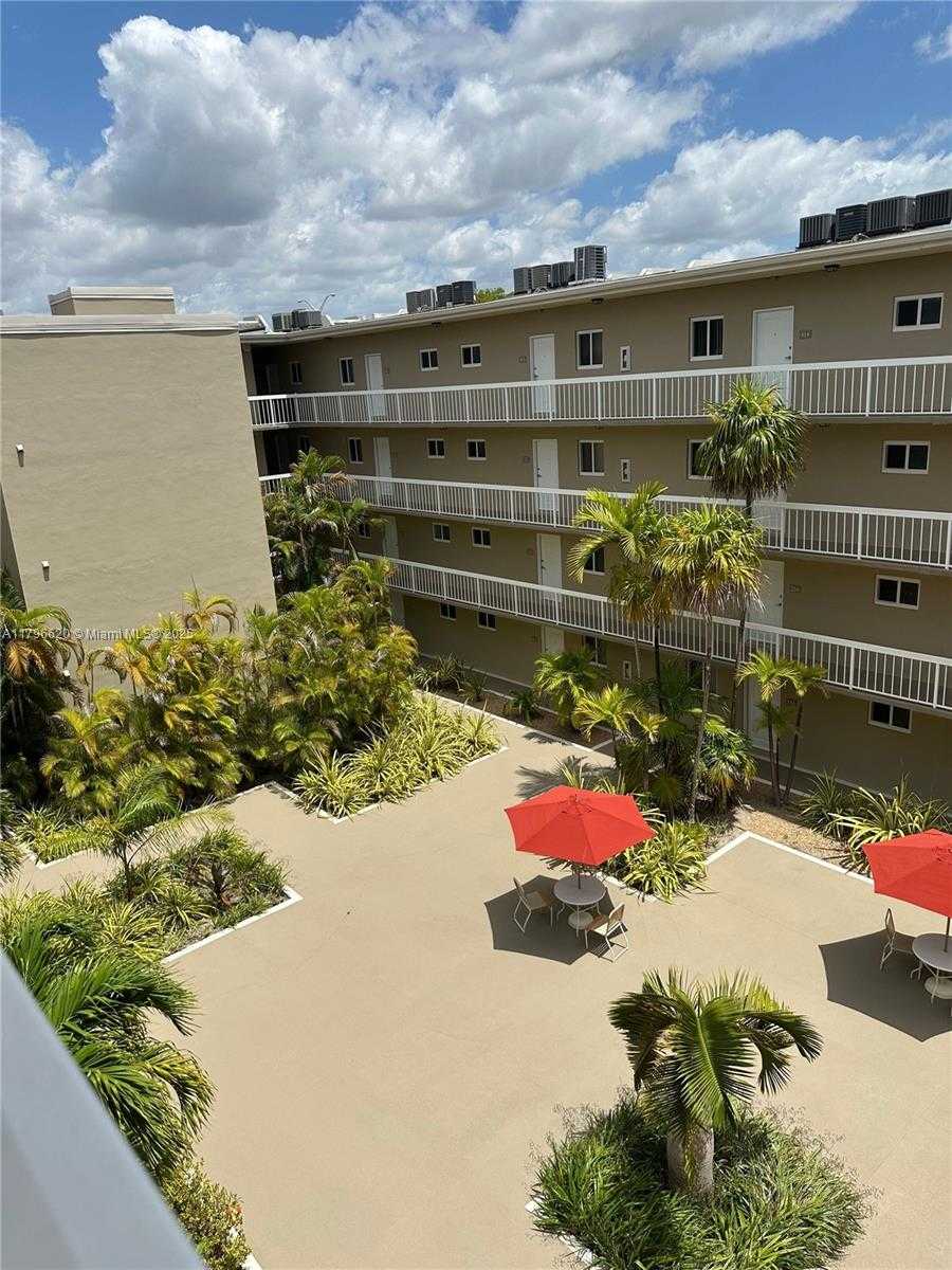 Small Image of 7701 CAMINO REAL #A-401, Miami Number 6