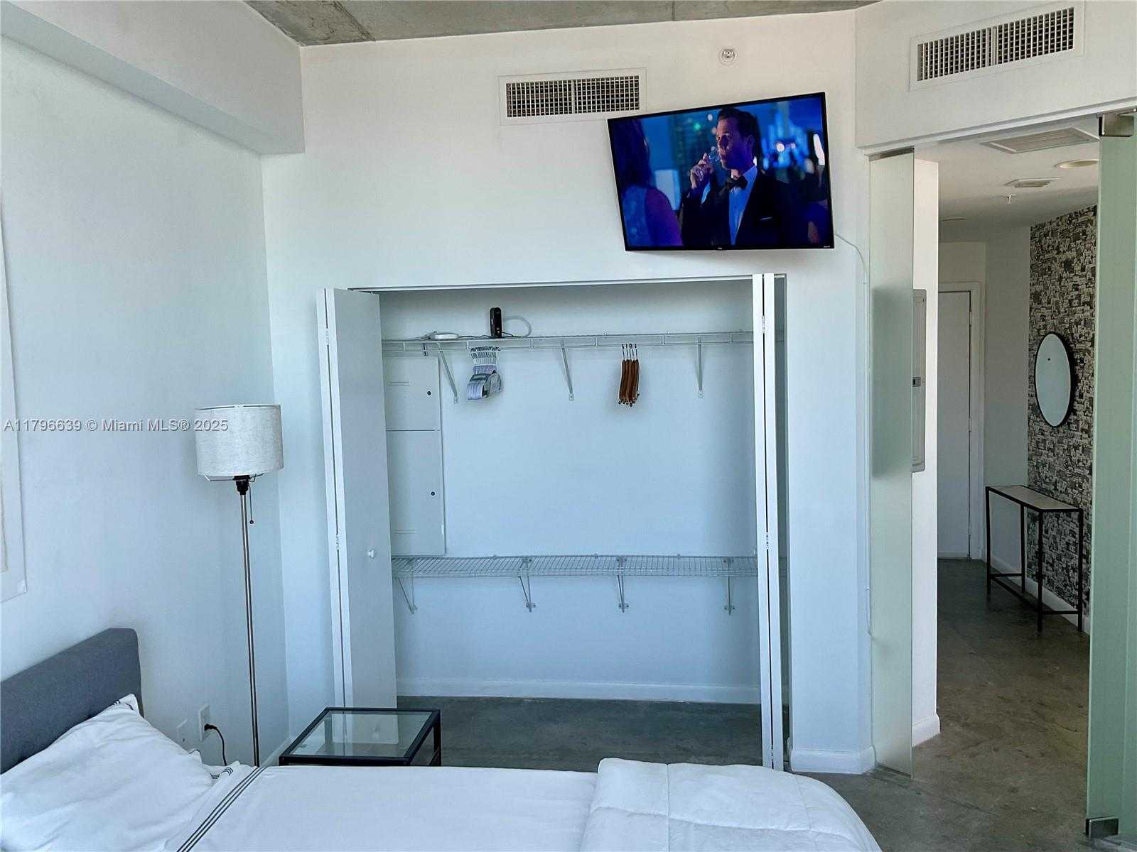 Small Image of 133 NORTH EAST 2ND AVE #3319, Miami Number 17