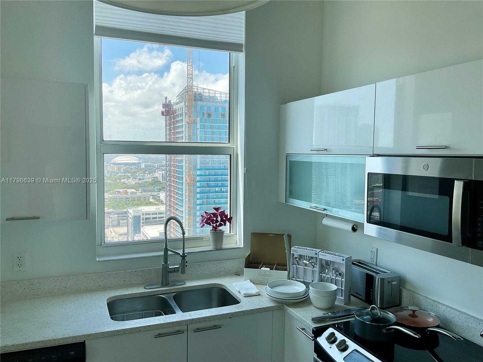 Small Image of 133 NORTH EAST 2ND AVE #3319, Miami Number 9