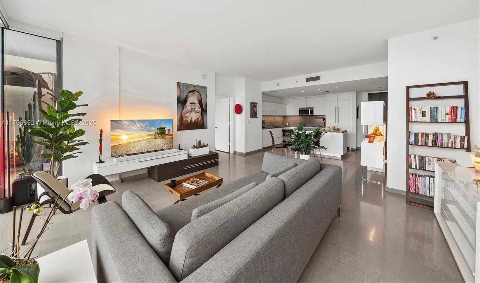 Small Image of 68 SOUTH EAST 6TH ST #1708, Miami Number 7