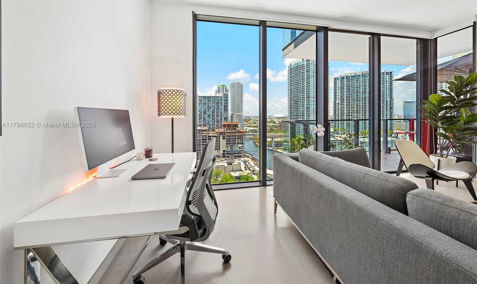 Small Image of 68 SOUTH EAST 6TH ST #1708, Miami Number 8