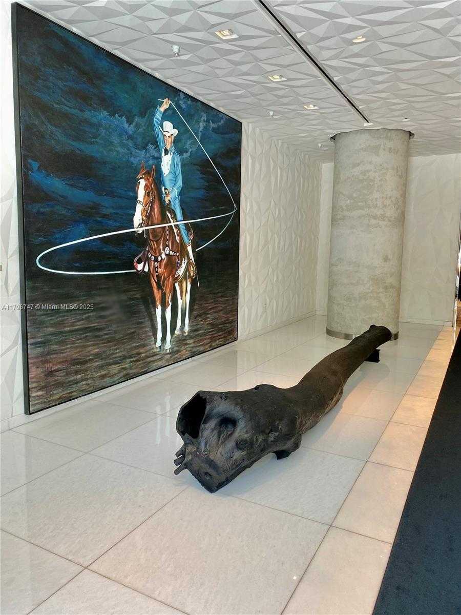 Imagen de Pequeño Objeto