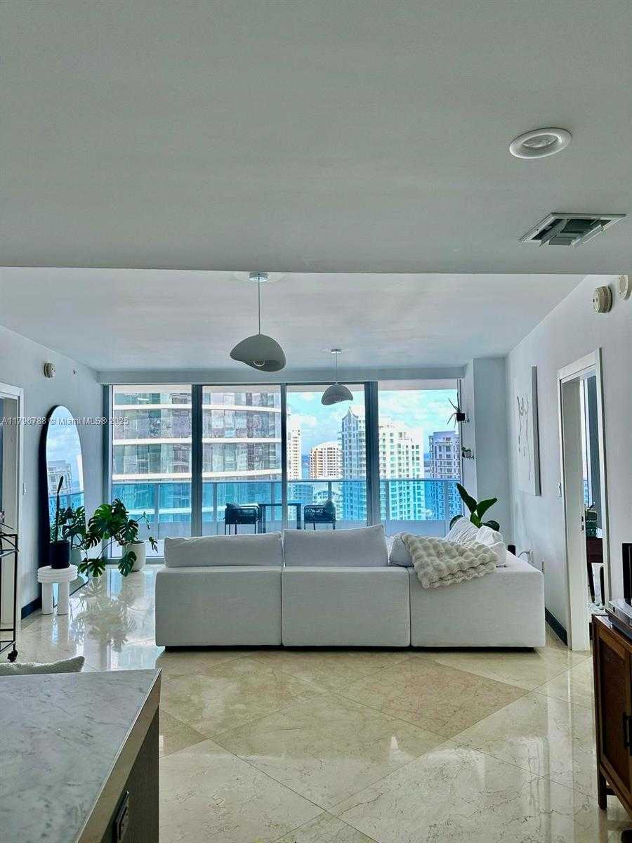 Small Image of 200 SOUTH BISCAYNE BLVD #3900, Miami Number 2
