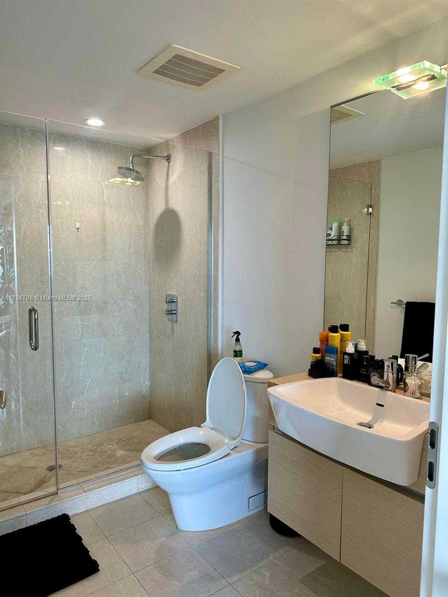 Small Image of 200 SOUTH BISCAYNE BLVD #3900, Miami Number 20