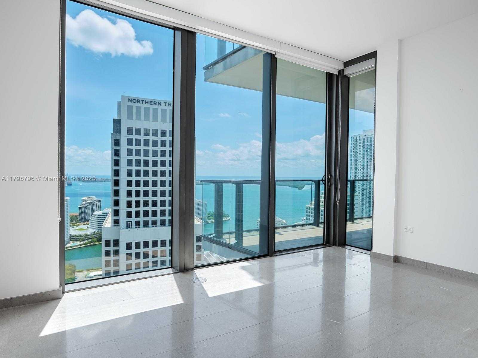 Small Image of 68 SOUTH EAST 6TH ST #3705, Miami Number 5