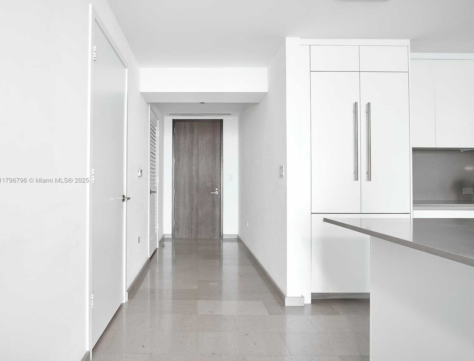 Small Image of 68 SOUTH EAST 6TH ST #3705, Miami Number 8