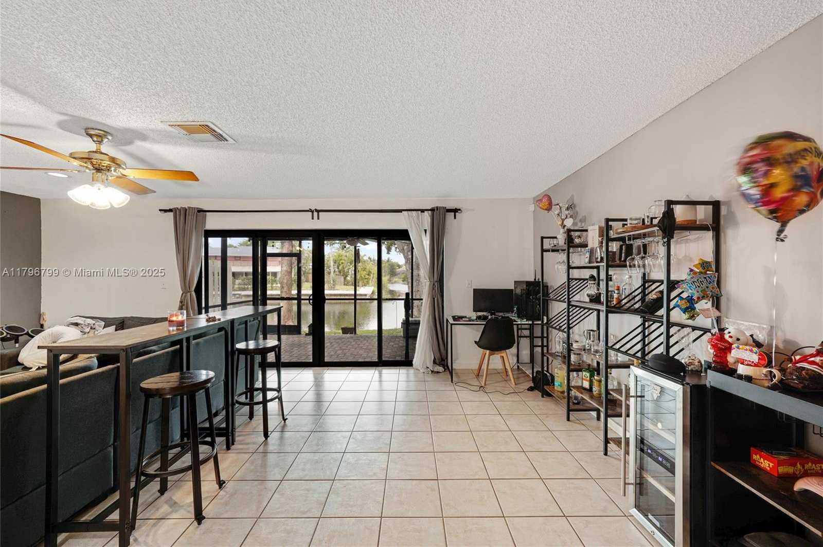 Small Image of 9885 FAIRWAY COVE LN, Plantation Number 10