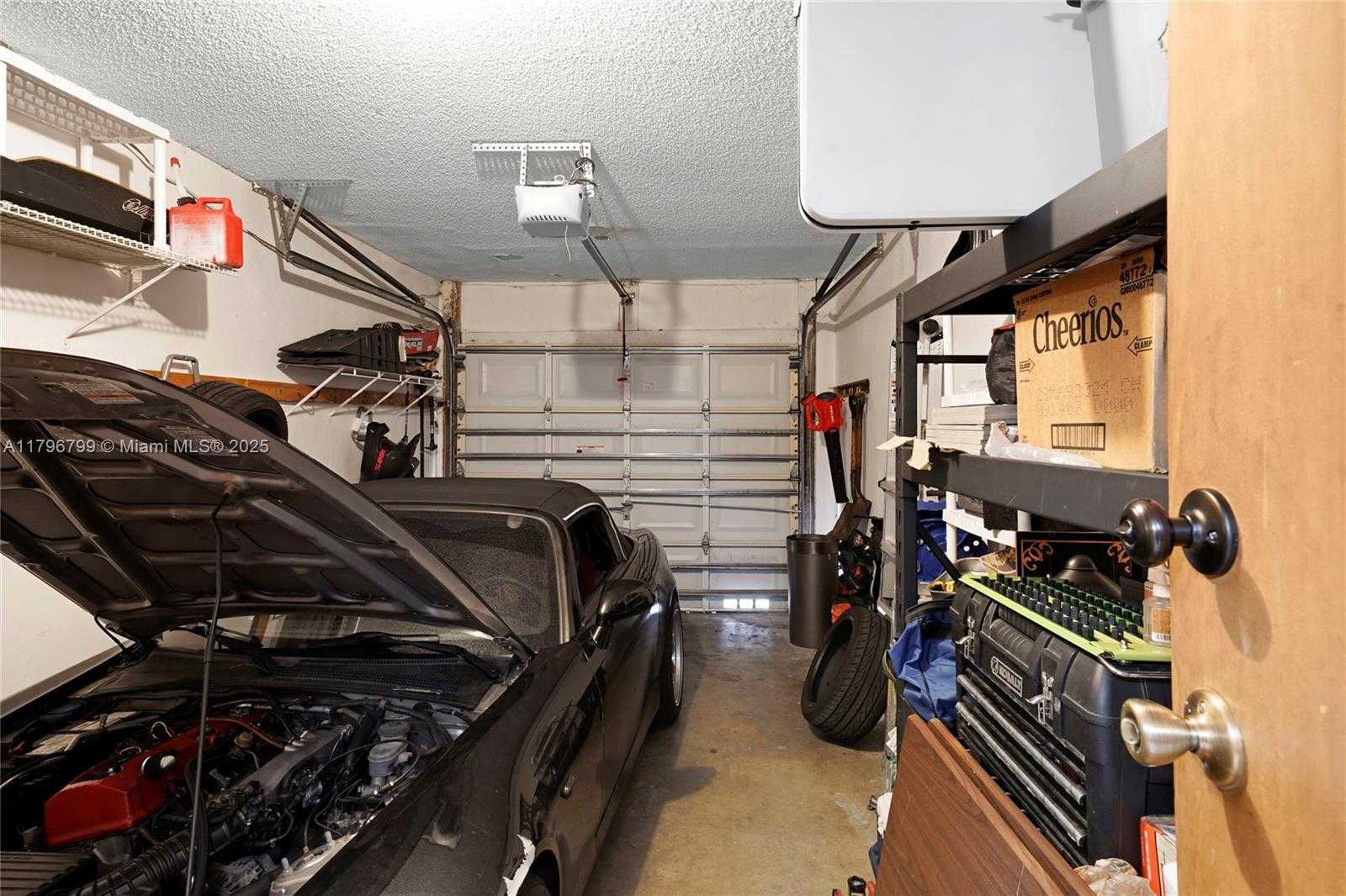 Small Image of 9885 FAIRWAY COVE LN, Plantation Number 27