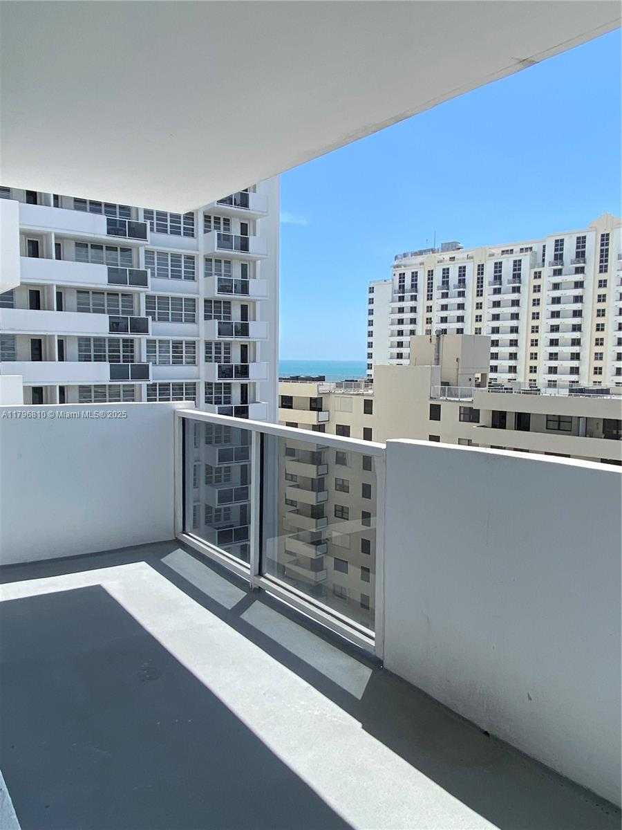 Small Image of 100 LINCOLN RD #1111, Miami Beach Number 12