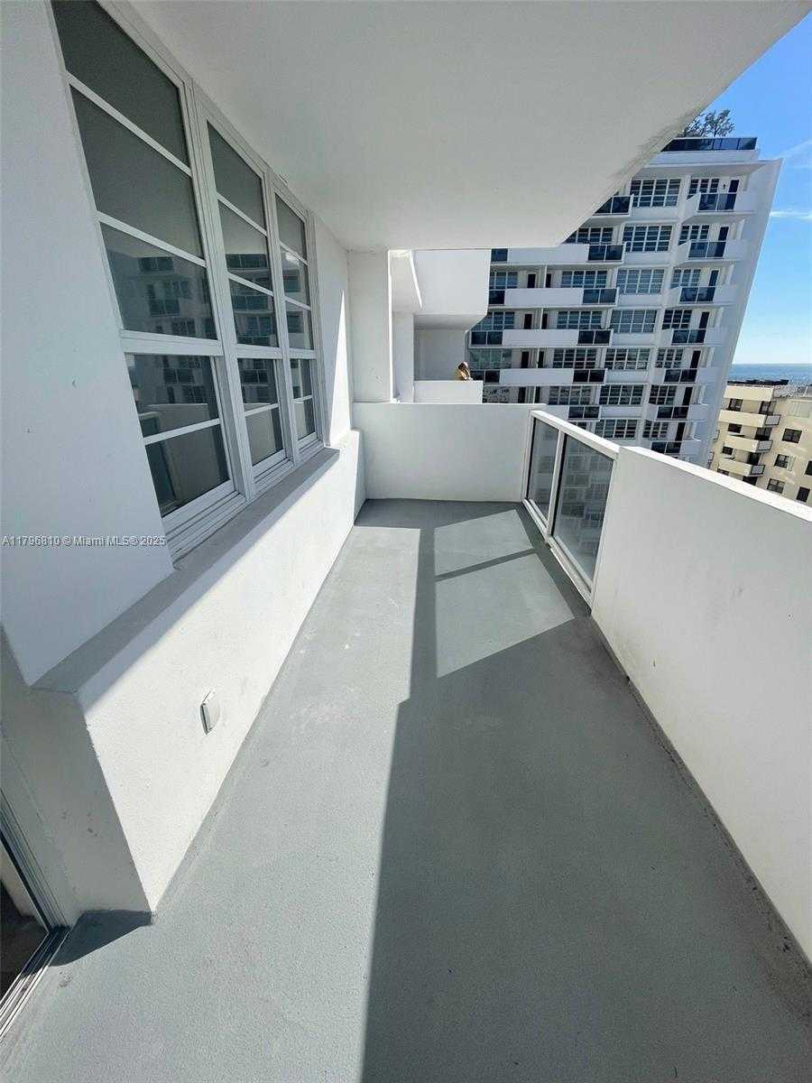 Small Image of 100 LINCOLN RD #1111, Miami Beach Number 18