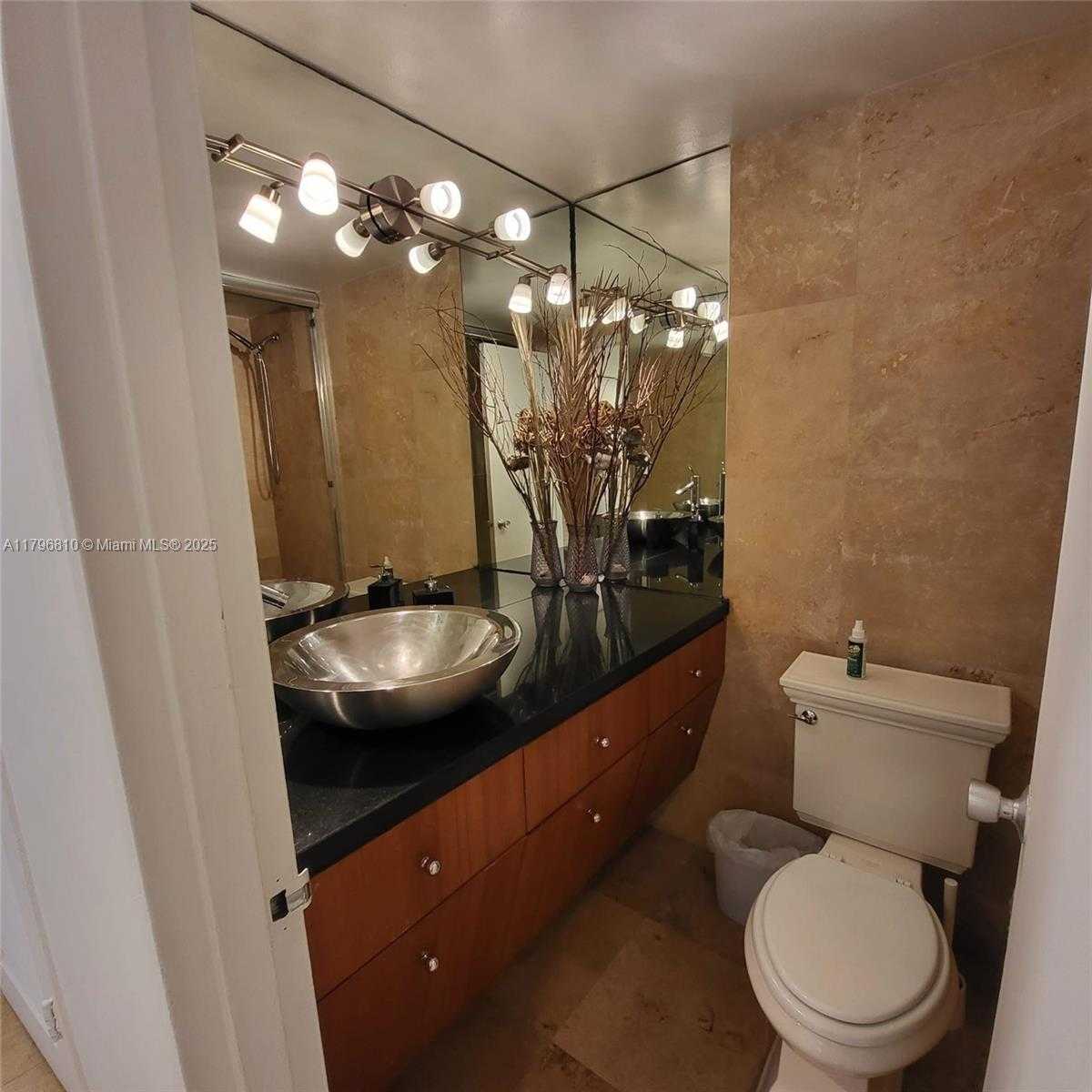 Small Image of 100 LINCOLN RD #1111, Miami Beach Number 6