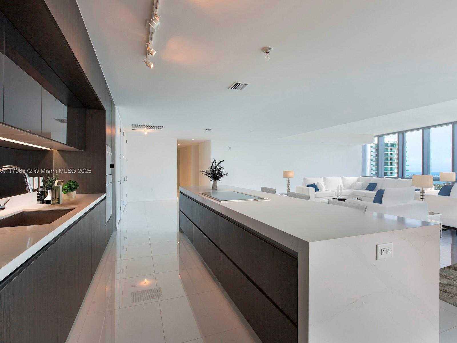 Small Image of 851 NORTH EAST 1ST AVE #PH5011, Miami Number 11