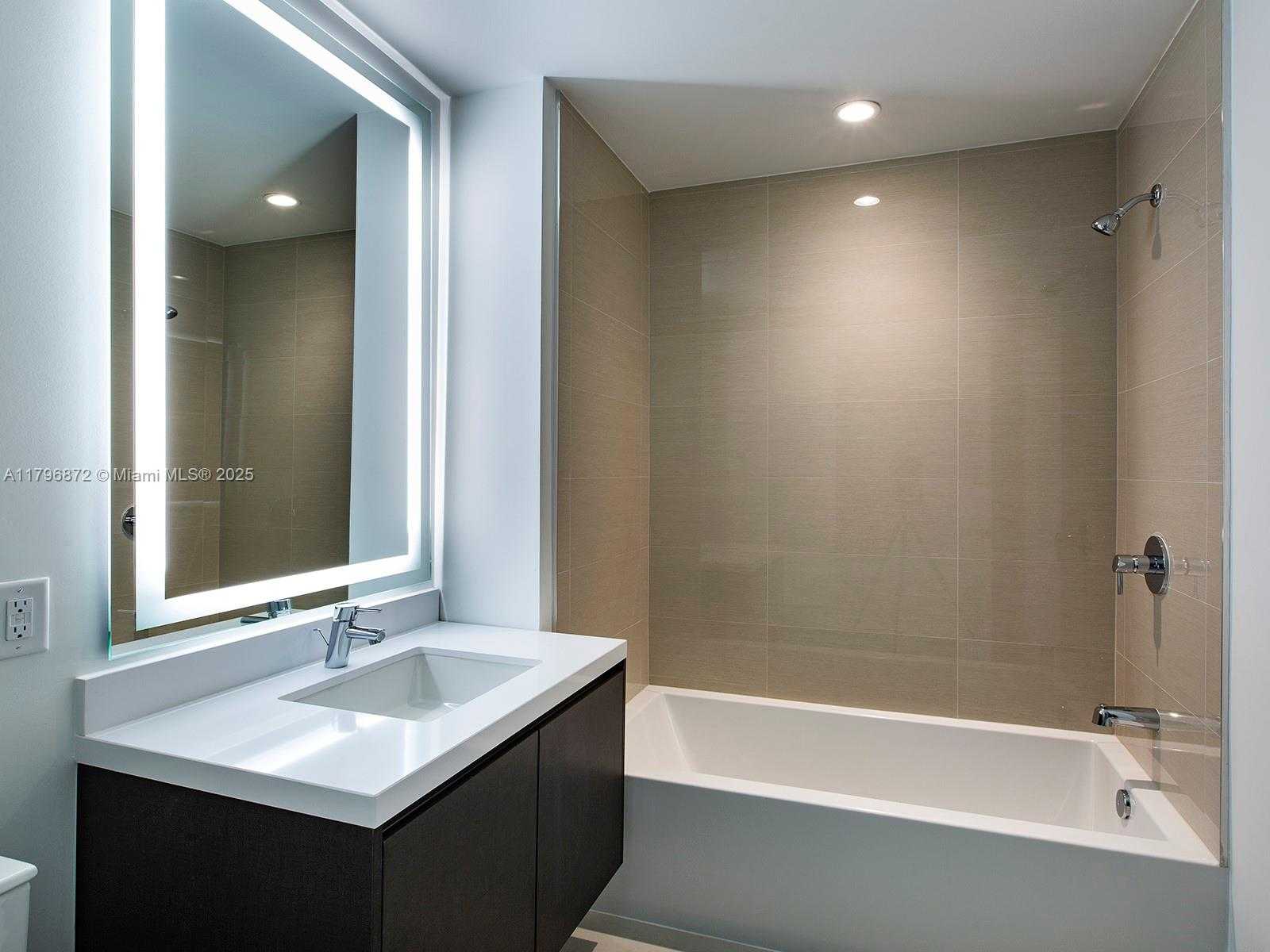 Small Image of 851 NORTH EAST 1ST AVE #PH5011, Miami Number 22