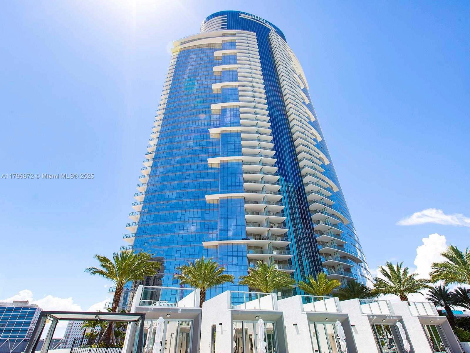 Small Image of 851 NORTH EAST 1ST AVE #PH5011, Miami Number 5