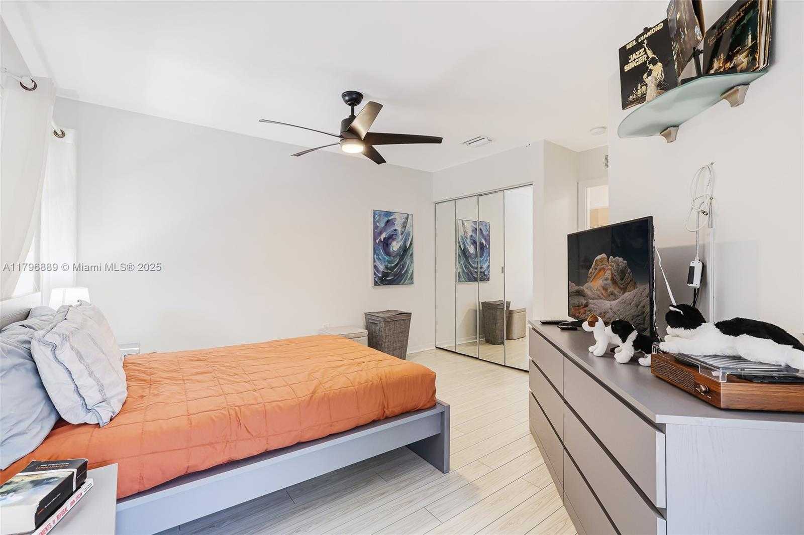Small Image of 1110 CANELLA LN, Hollywood Number 11
