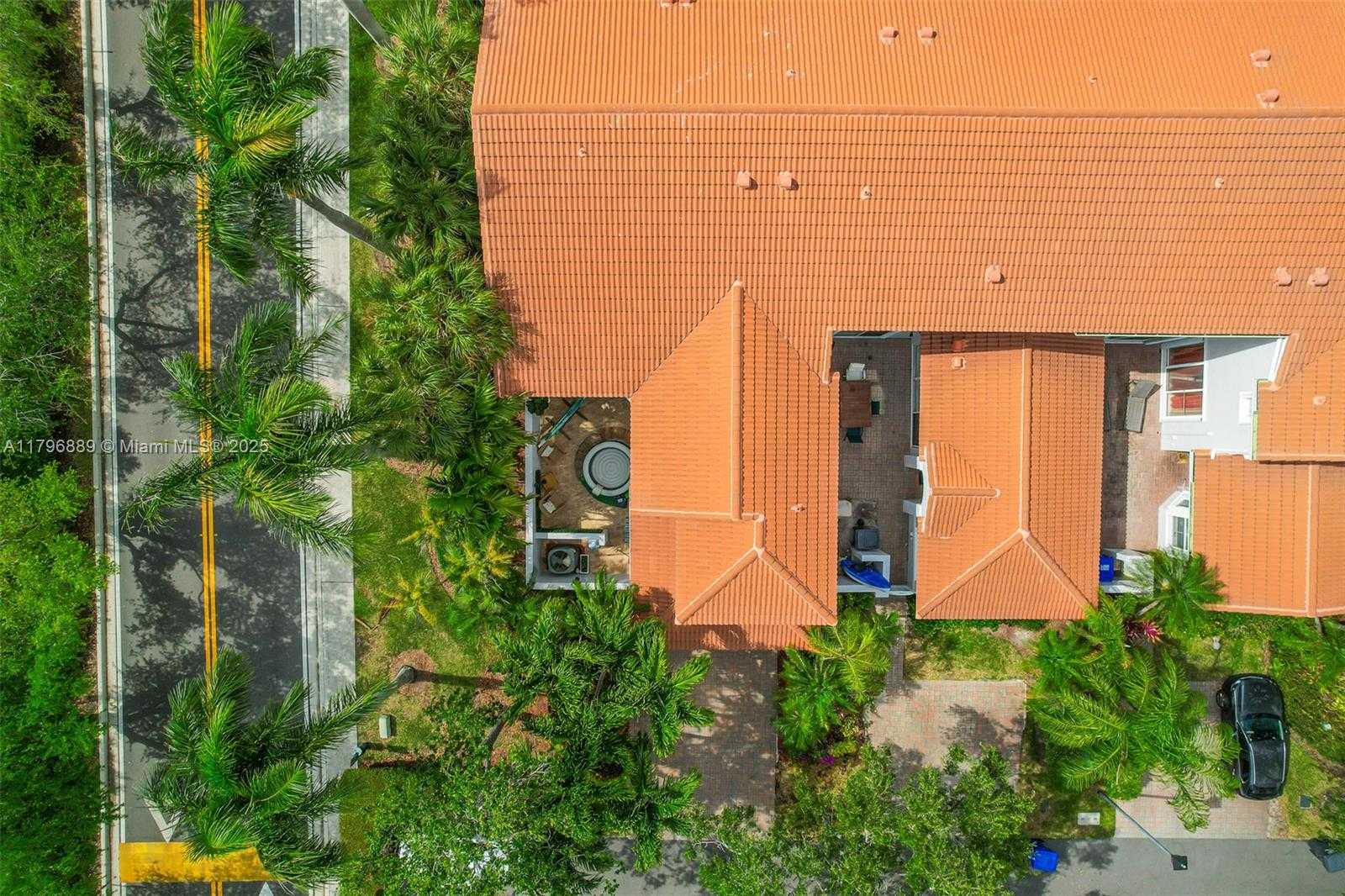 Small Image of 1110 CANELLA LN, Hollywood Number 19