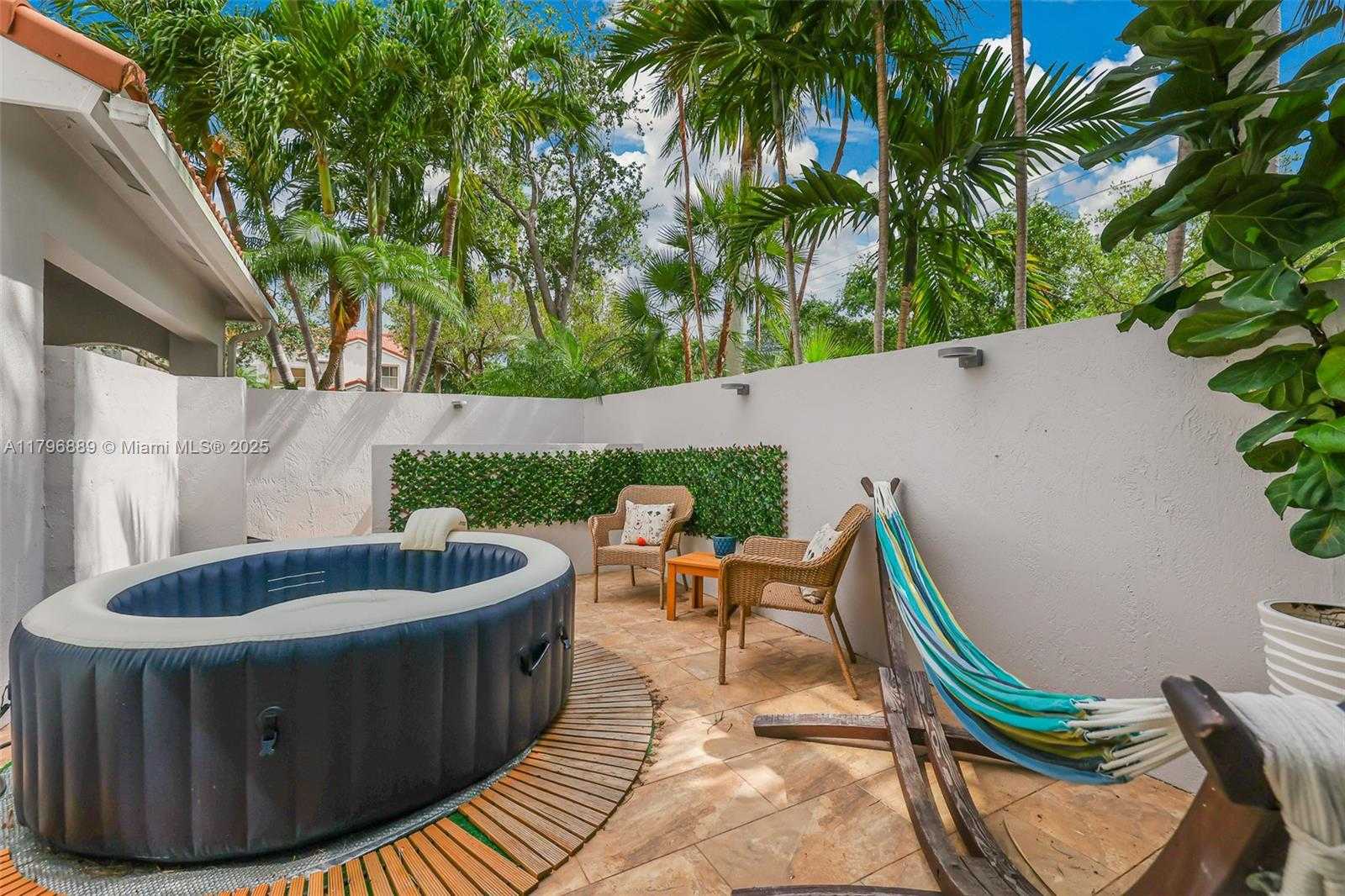 Small Image of 1110 CANELLA LN, Hollywood Number 2