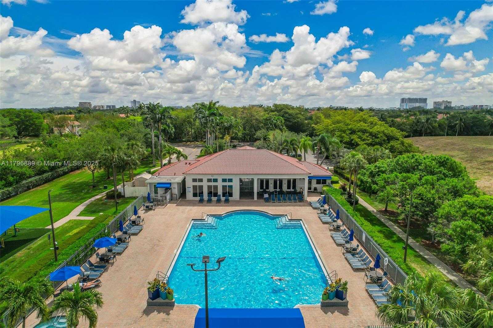 Small Image of 1110 CANELLA LN, Hollywood Number 23