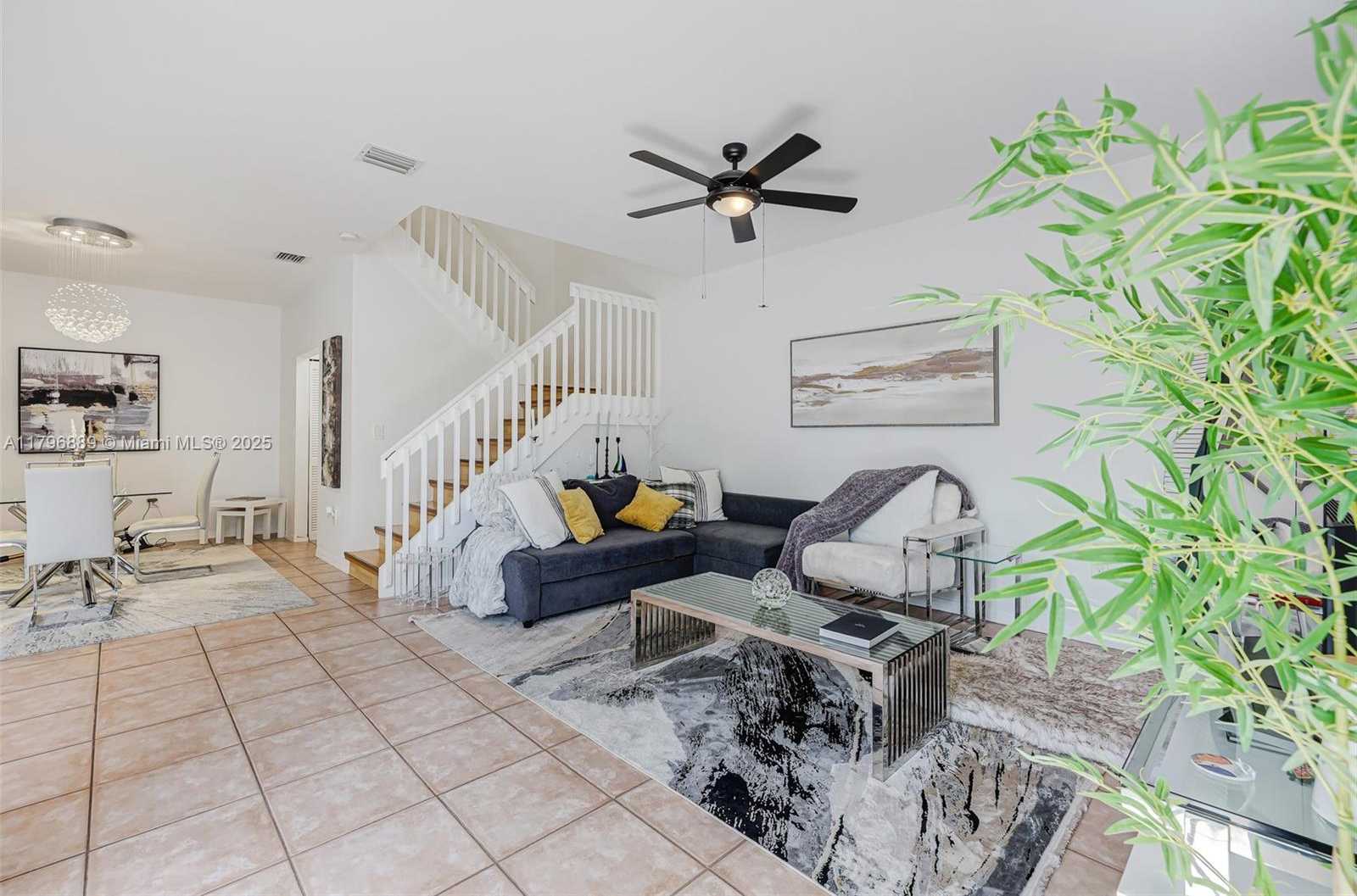 Small Image of 1110 CANELLA LN, Hollywood Number 3
