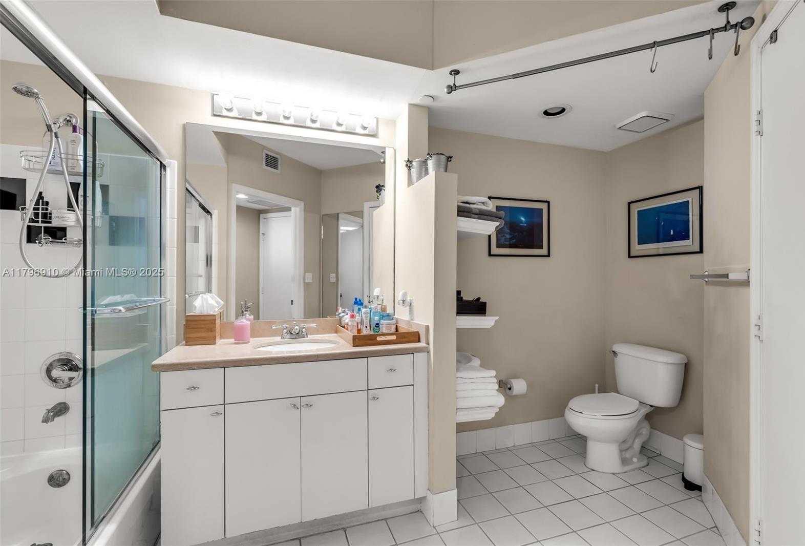 Small Image of 1330 WEST AVE #3003, Miami Beach Number 10