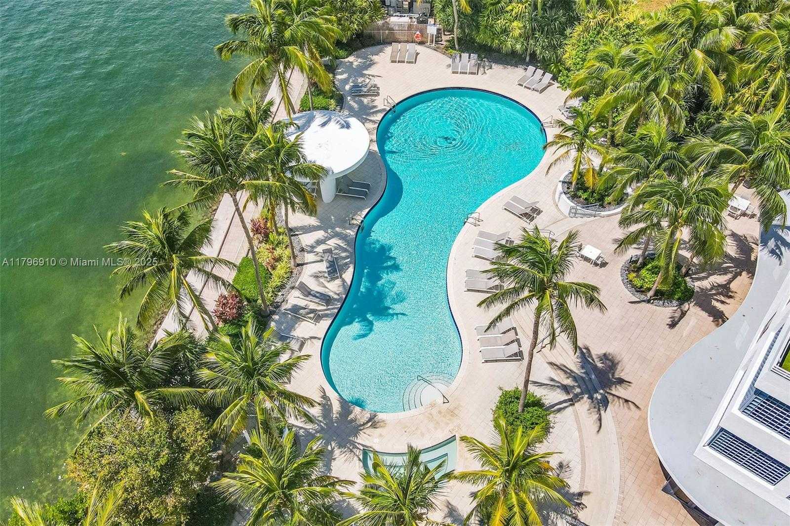 Small Image of 1330 WEST AVE #3003, Miami Beach Number 19
