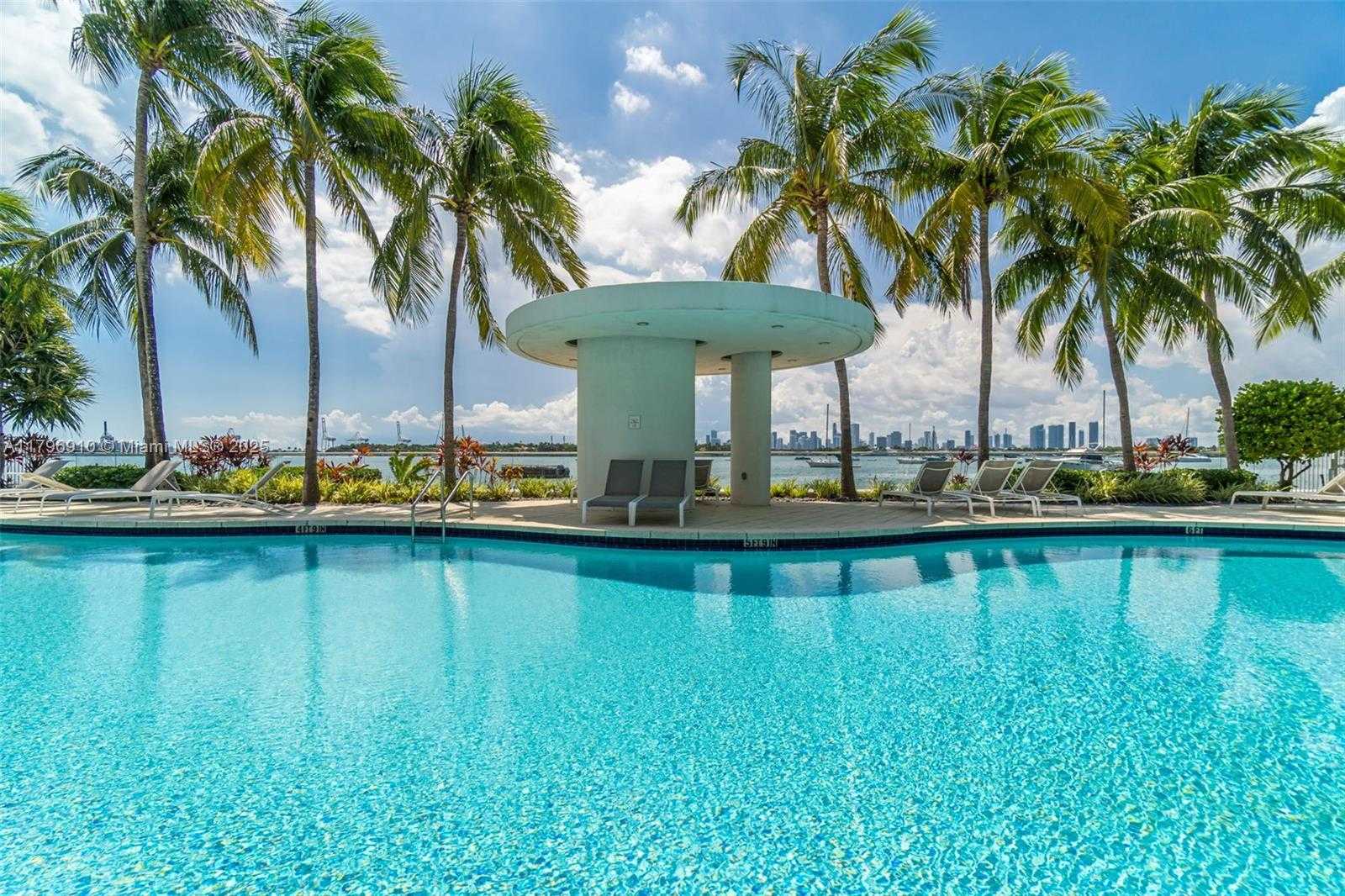 Small Image of 1330 WEST AVE #3003, Miami Beach Number 20