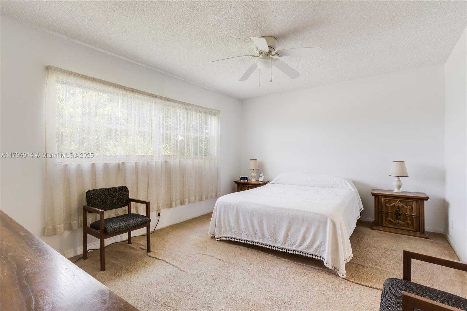 Small Image of 1005 COUNTRY CLUB DR #307, Margate Number 14