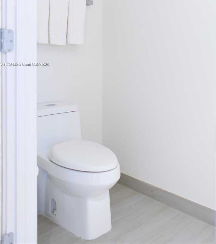 Small Image of 4010 SOUTH OCEAN DR #R1606, Hollywood Number 13