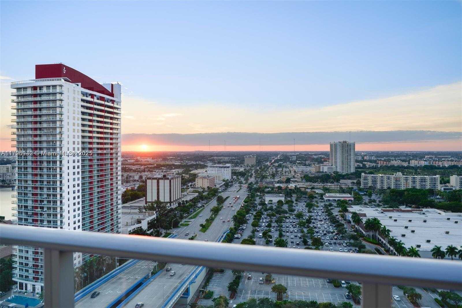 Small Image of 4010 SOUTH OCEAN DR #R1606, Hollywood Number 2
