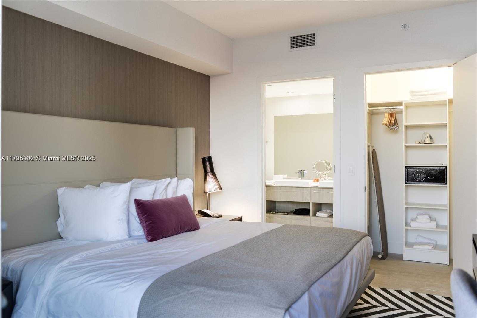 Small Image of 4010 SOUTH OCEAN DR #R1606, Hollywood Number 8