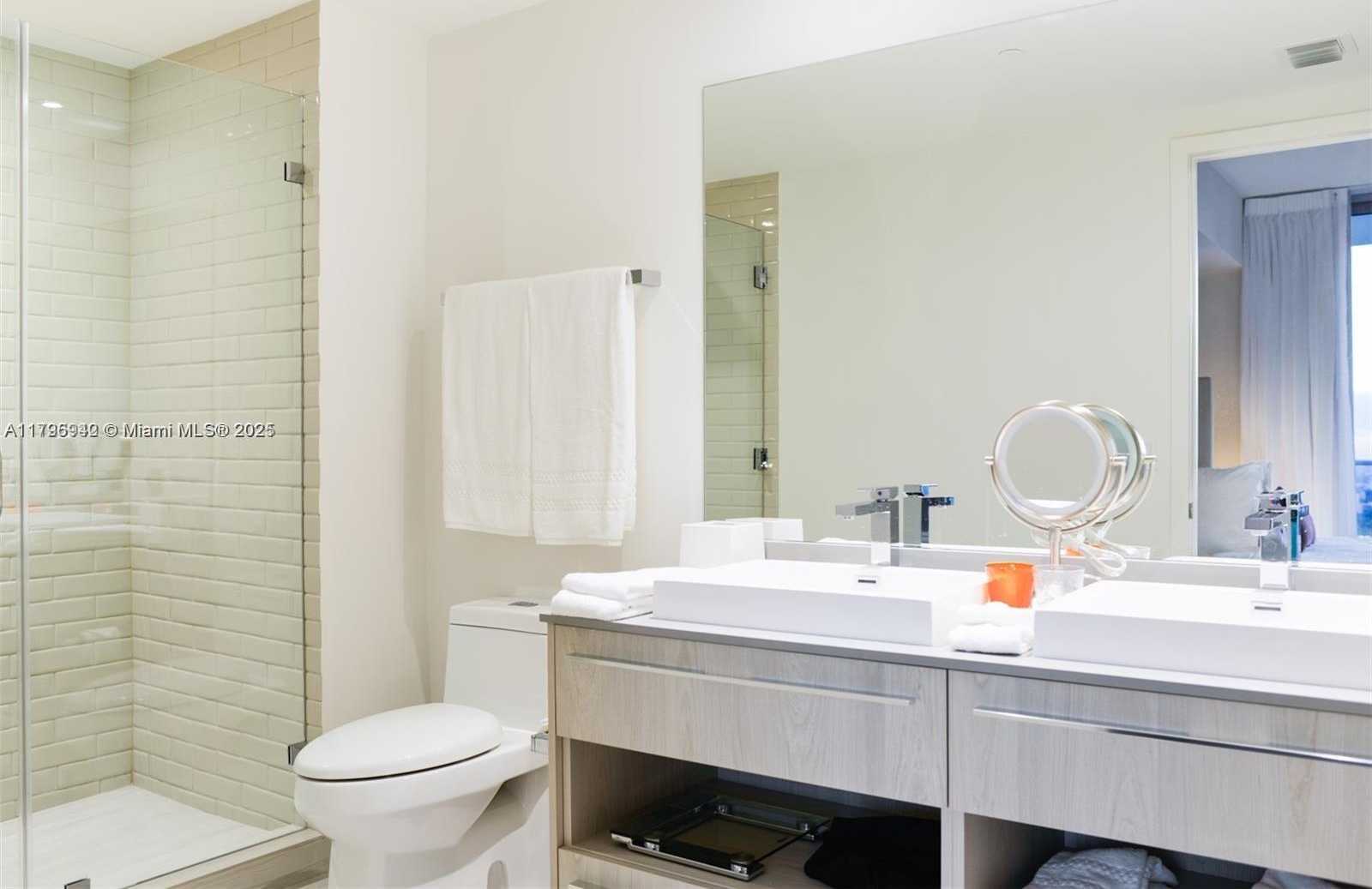 Small Image of 4010 SOUTH OCEAN DR #R1606, Hollywood Number 9