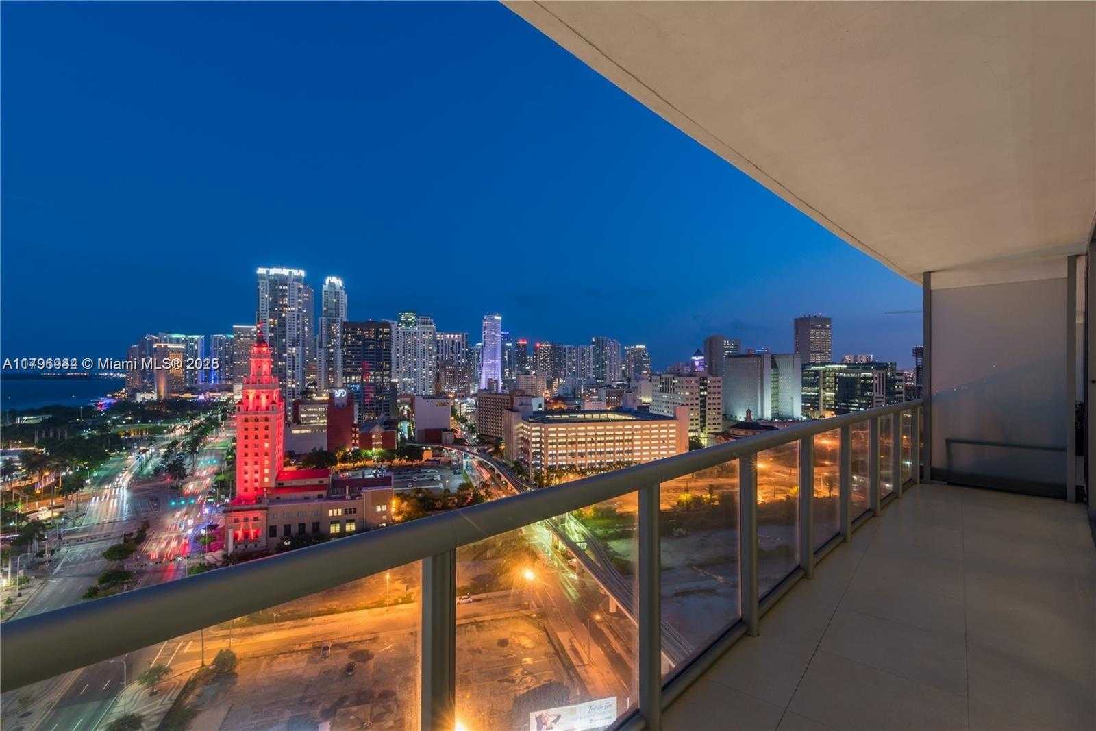 Small Image of 888 BISCAYNE BLVD #2103, Miami Number 5