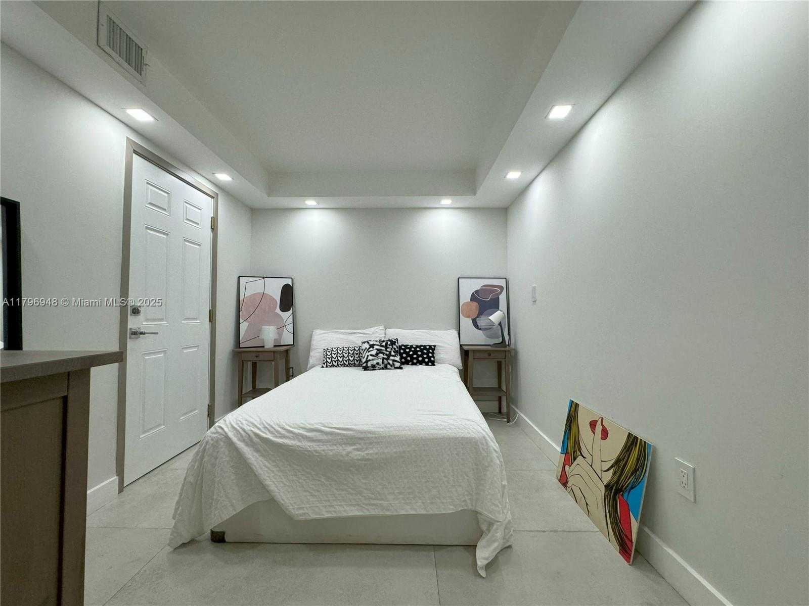 Small Image of 9500 WEST BAY HARBOR DR #6B, Bay Harbor Islands Number 19
