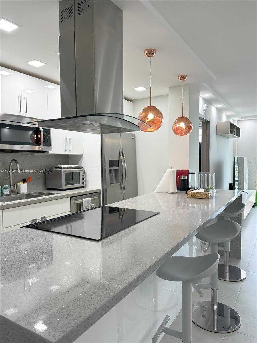 Small Image of 9500 WEST BAY HARBOR DR #6B, Bay Harbor Islands Number 4
