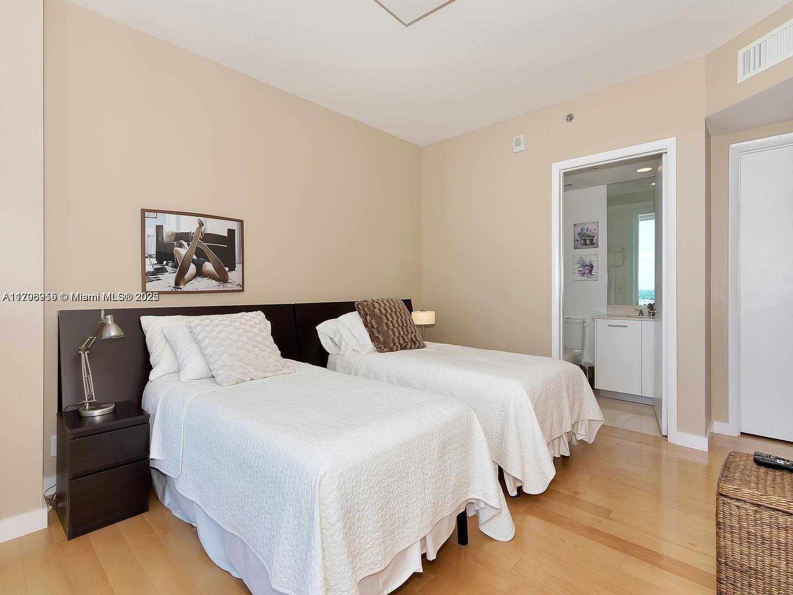 Small Image of 2711 SOUTH OCEAN DR #1206, Hollywood Number 23