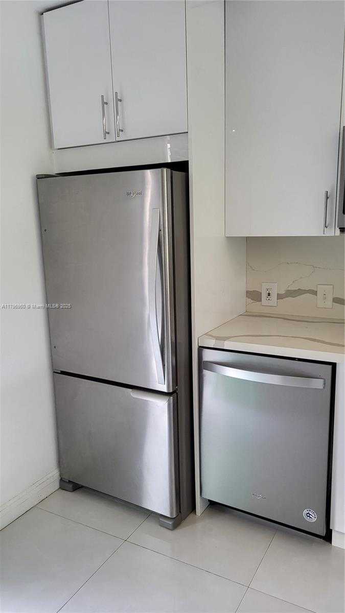 Small Image of 3401 NORTH COUNTRY CLUB DR #410, Aventura Number 21