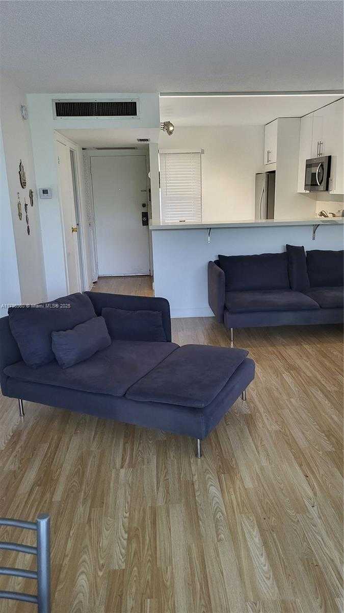 Small Image of 3401 NORTH COUNTRY CLUB DR #410, Aventura Number 29