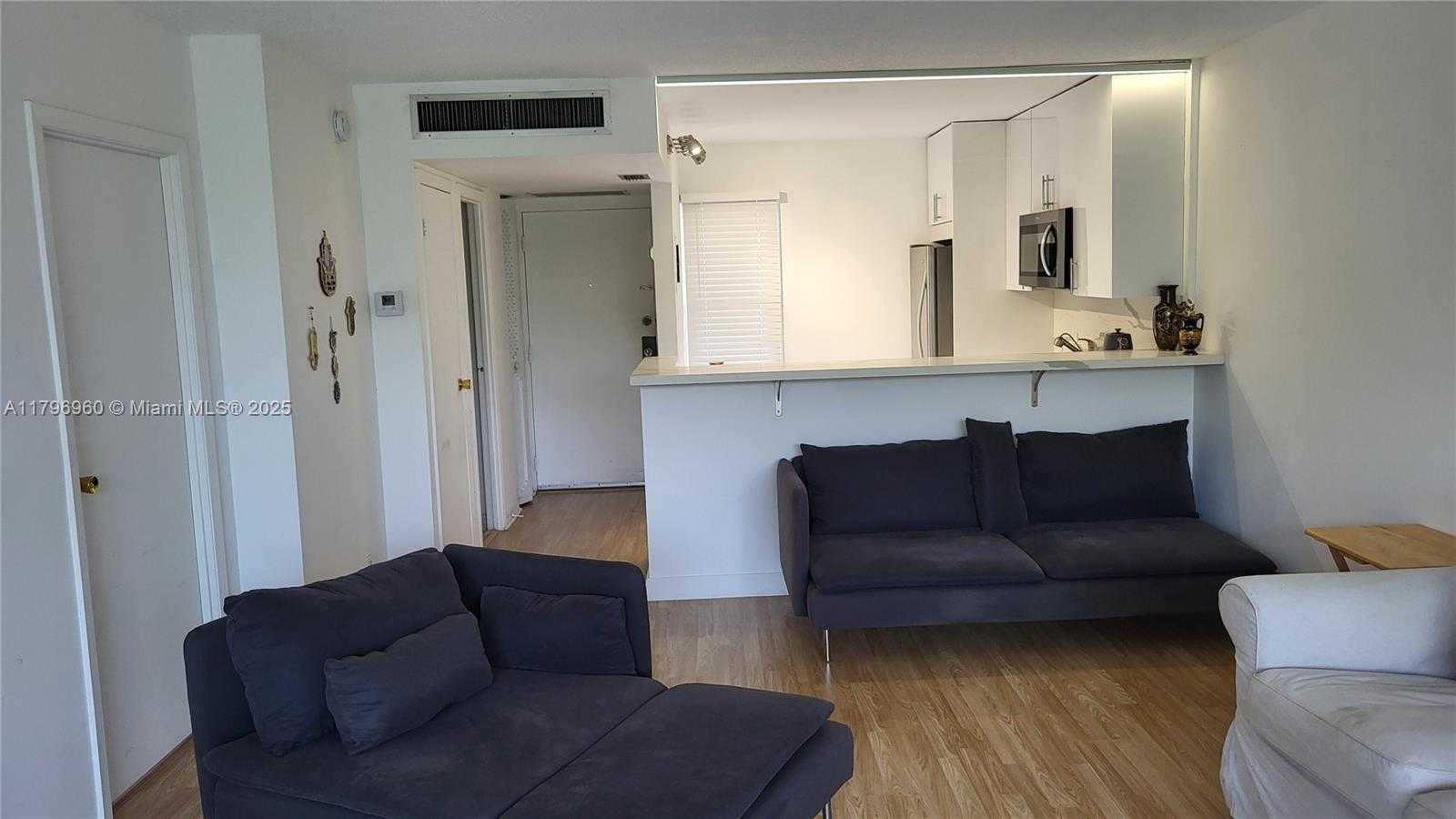 Small Image of 3401 NORTH COUNTRY CLUB DR #410, Aventura Number 30