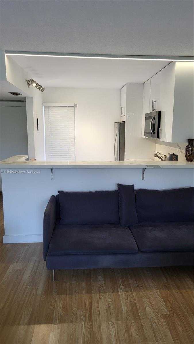 Small Image of 3401 NORTH COUNTRY CLUB DR #410, Aventura Number 33