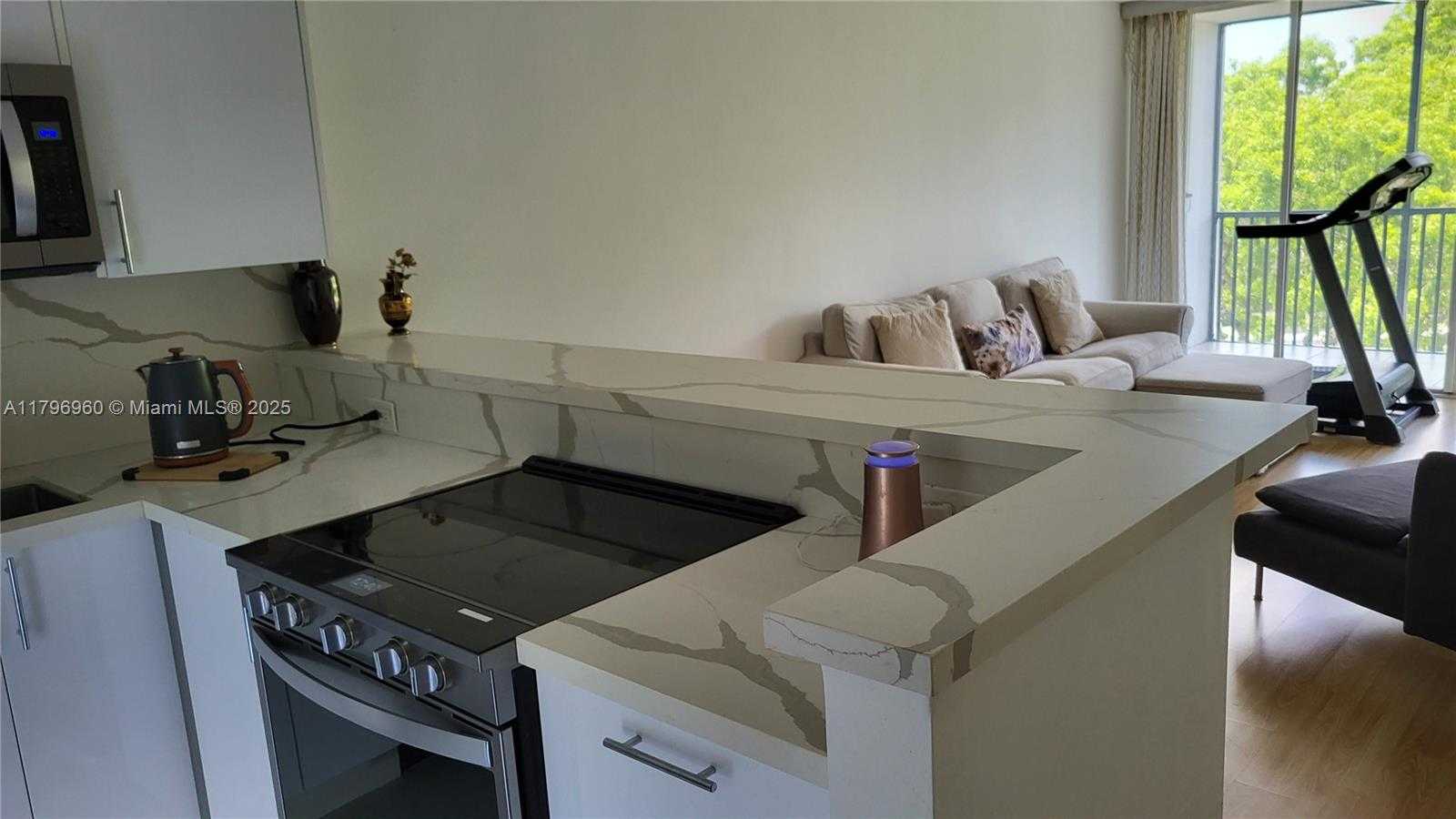 Small Image of 3401 NORTH COUNTRY CLUB DR #410, Aventura Number 7