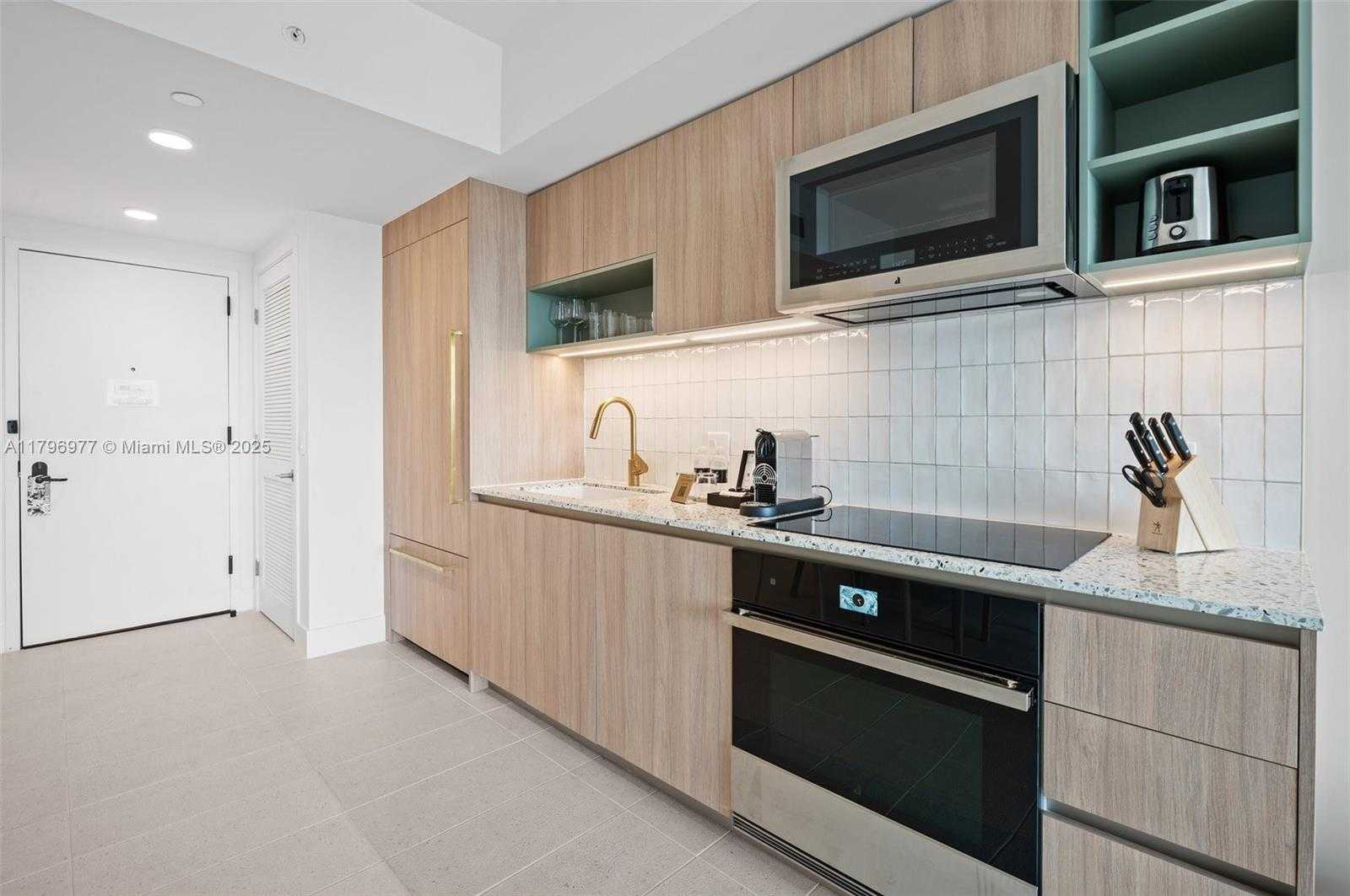 Small Image of 159 NORTH EAST 6TH ST #3504, Miami Number 13