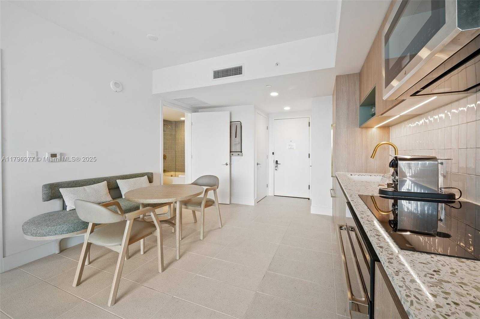 Small Image of 159 NORTH EAST 6TH ST #3504, Miami Number 14