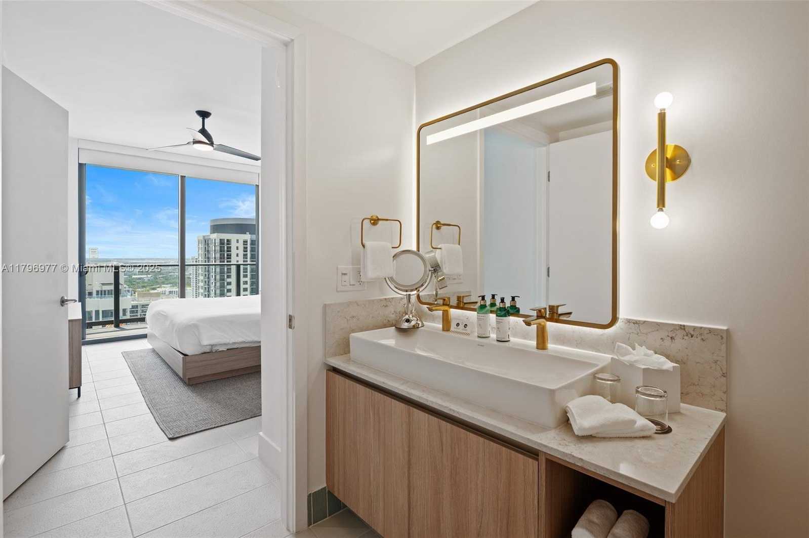 Small Image of 159 NORTH EAST 6TH ST #3504, Miami Number 25