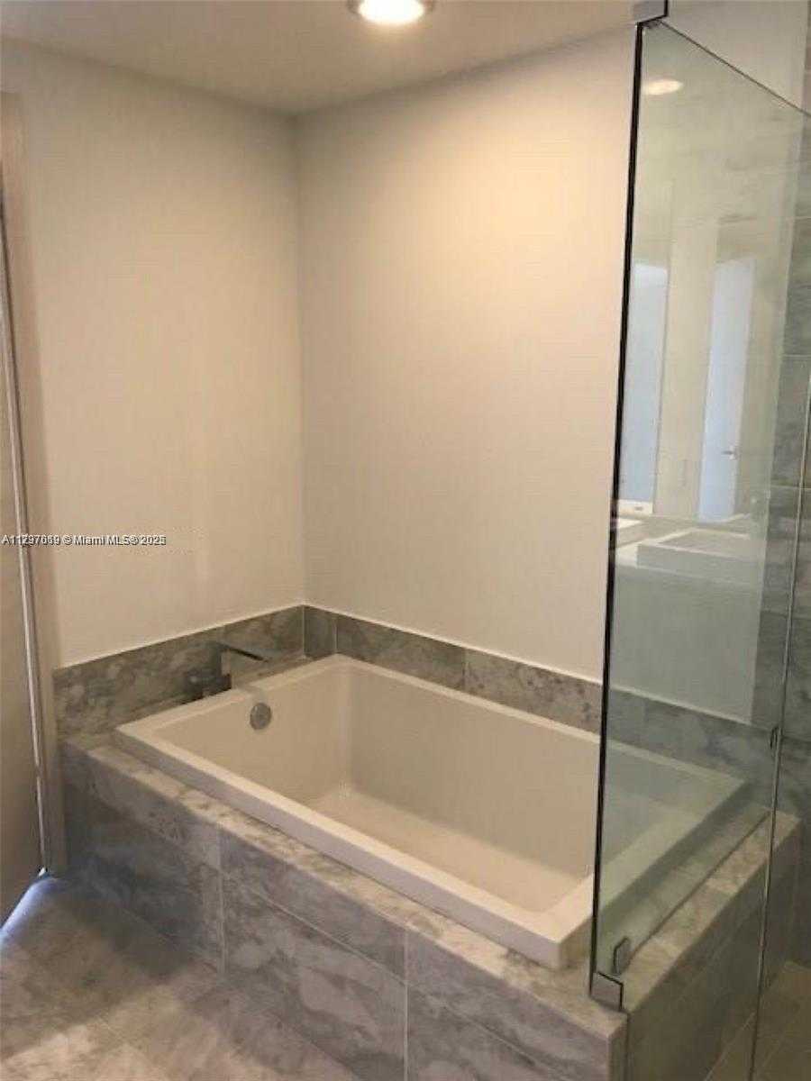 Small Image of 801 SOUTH MIAMI AVE #3508, Miami Number 10