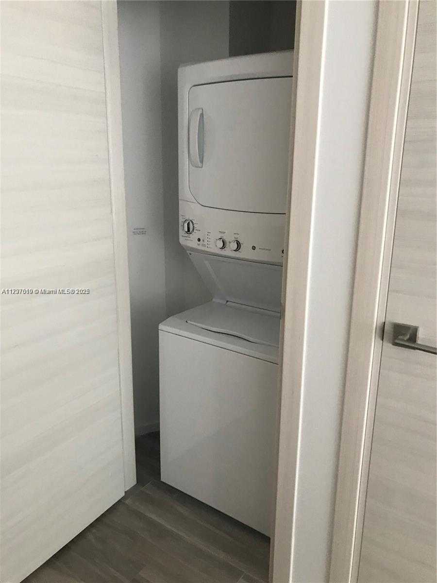 Small Image of 801 SOUTH MIAMI AVE #3508, Miami Number 7