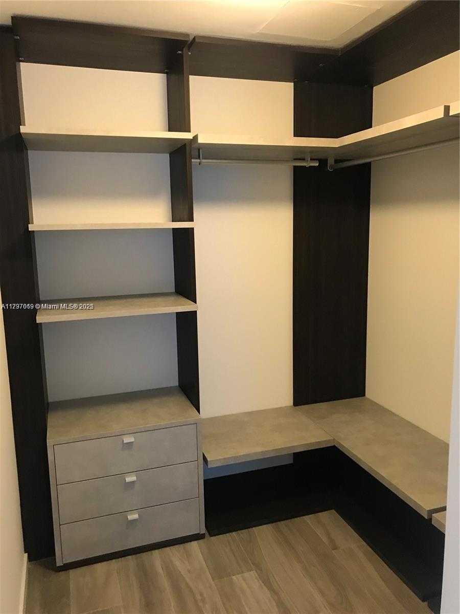 Small Image of 801 SOUTH MIAMI AVE #3508, Miami Number 8
