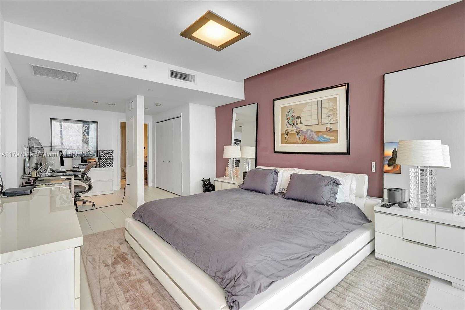 Small Image of 17121 COLLINS AVE #2307, Sunny Isles Beach Number 10