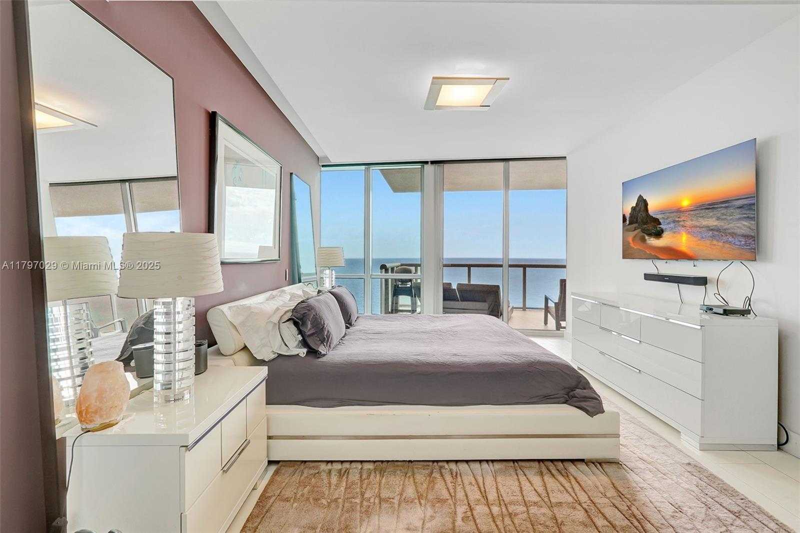 Small Image of 17121 COLLINS AVE #2307, Sunny Isles Beach Number 8