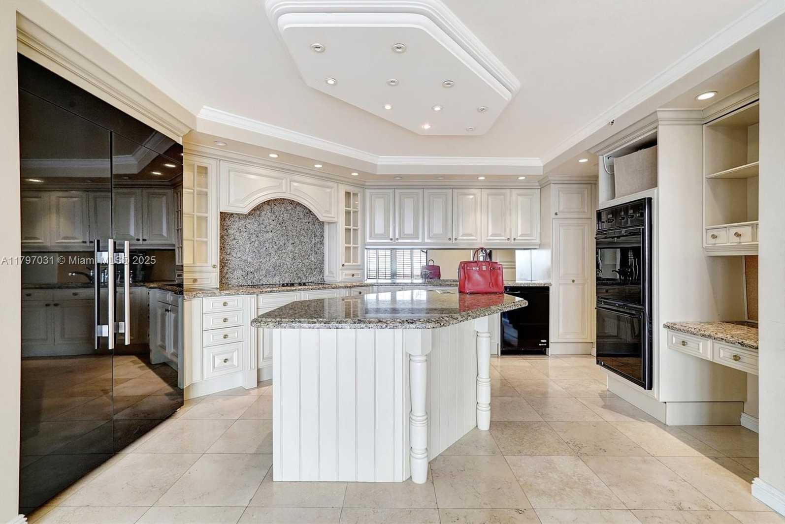 Small Image of 19667 TURNBERRY WAY #16GR, Aventura Number 21